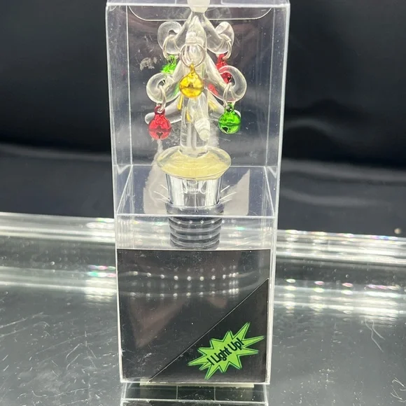 Pier 1 | Dining | Pier Imports Glass Christmas Tree Wine Bottle Stopper  With Dangling Ornaments | Poshmark